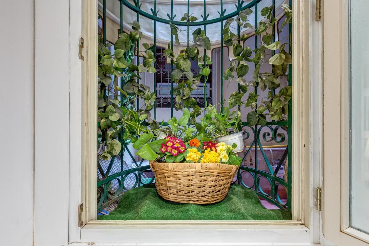Via Condotti Private Suite Roma Exterior foto
