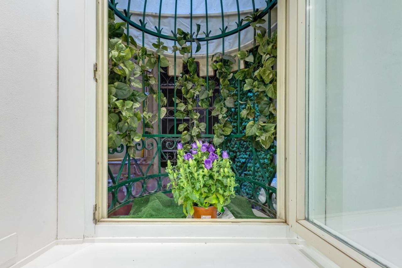 Via Condotti Private Suite Roma Exterior foto